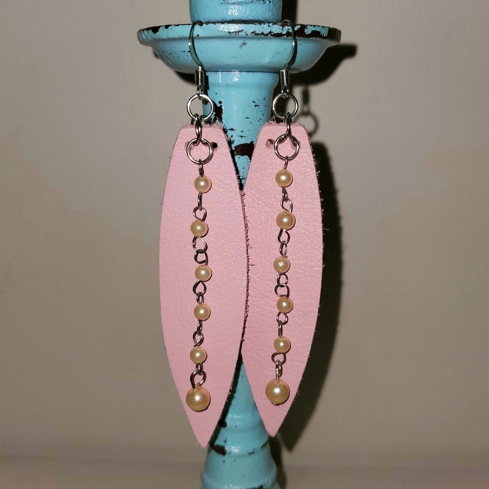 Handmade Pink n Pearls Long Duster Leather Earrings Leaf Shape Lightweight - Picture 3 of 8